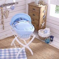 колыбель-переноска gift wicker moses basket белая, голубое белье в Чите